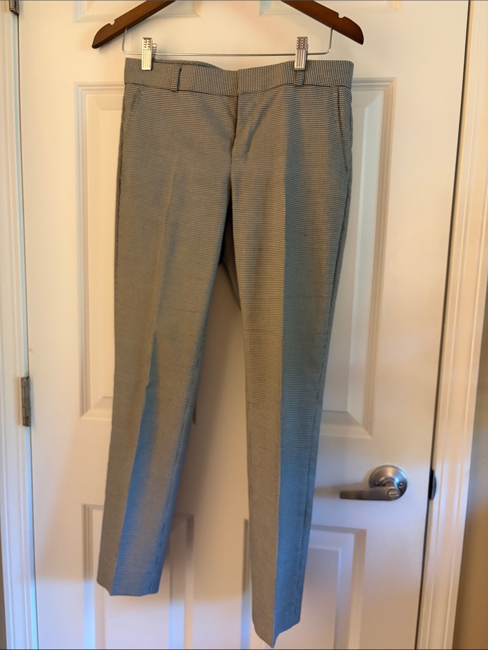 Banana Republic Women’s Tailored Dress Pants in Light Gray Micro-Check